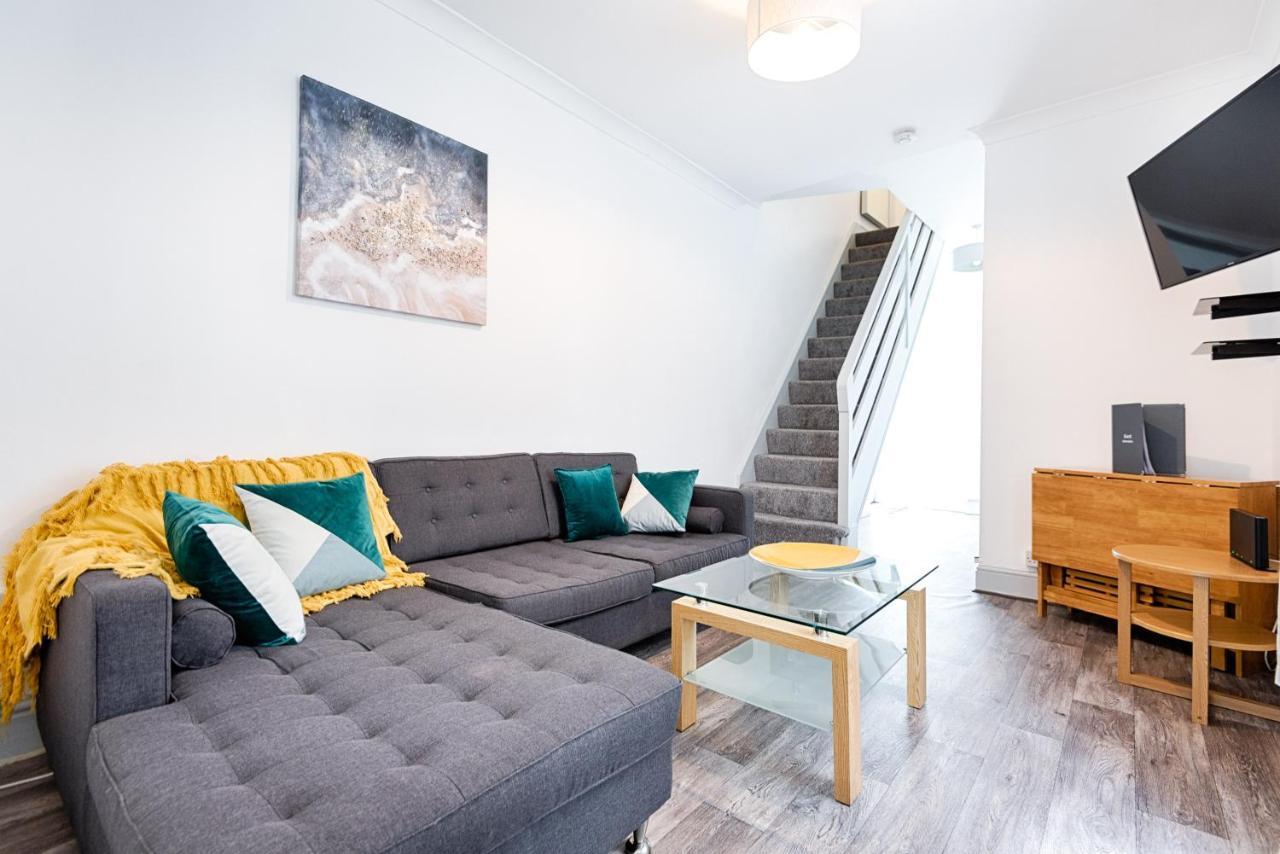 Walk To Swansea Stadium, 3 Rooms, Smart Tv'S Exterior photo