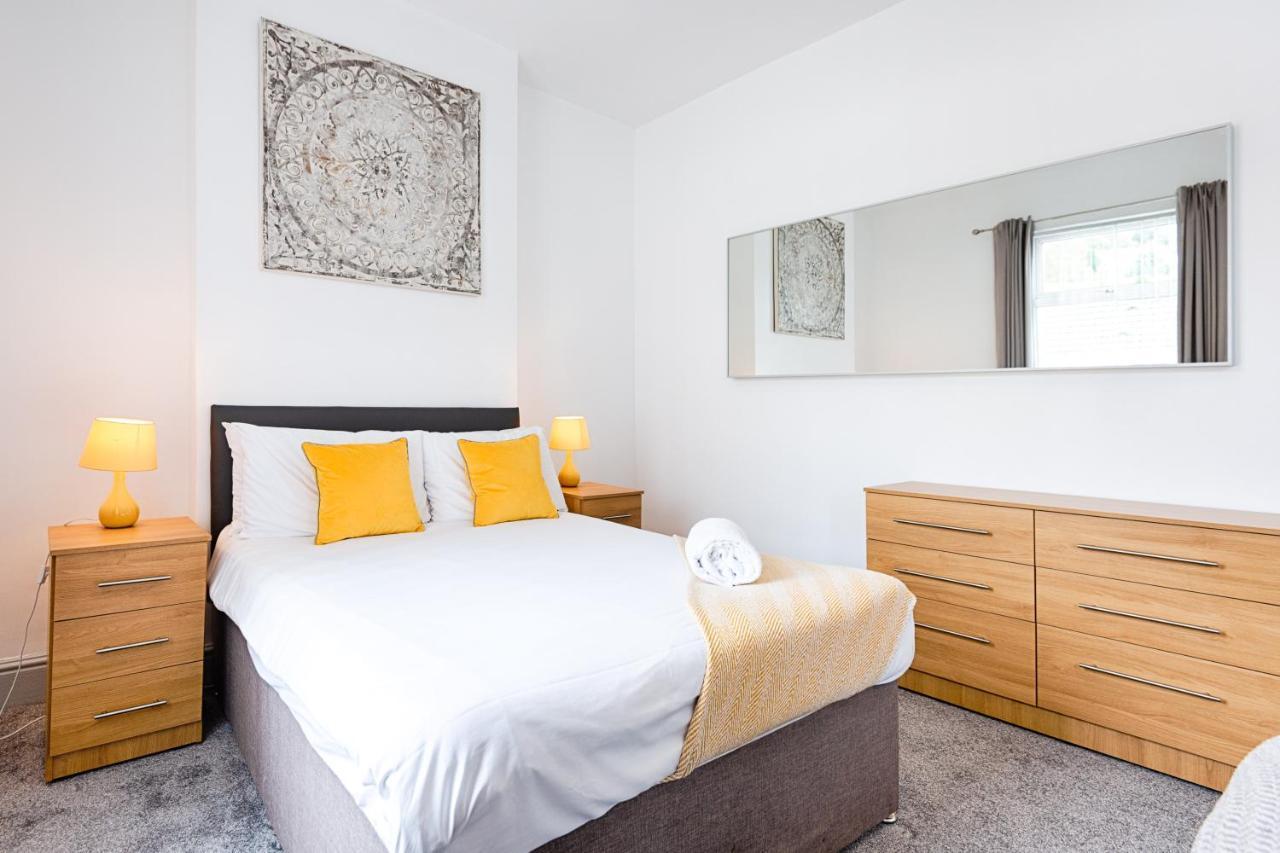Walk To Swansea Stadium, 3 Rooms, Smart Tv'S Exterior photo