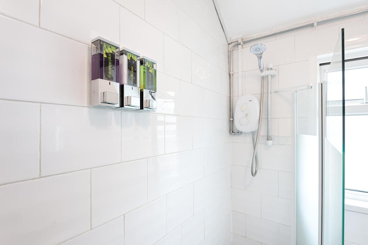 Walk To Swansea Stadium, 3 Rooms, Smart Tv'S Exterior photo