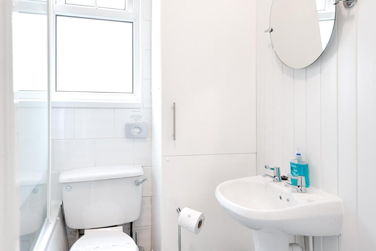 Walk To Swansea Stadium, 3 Rooms, Smart Tv'S Exterior photo